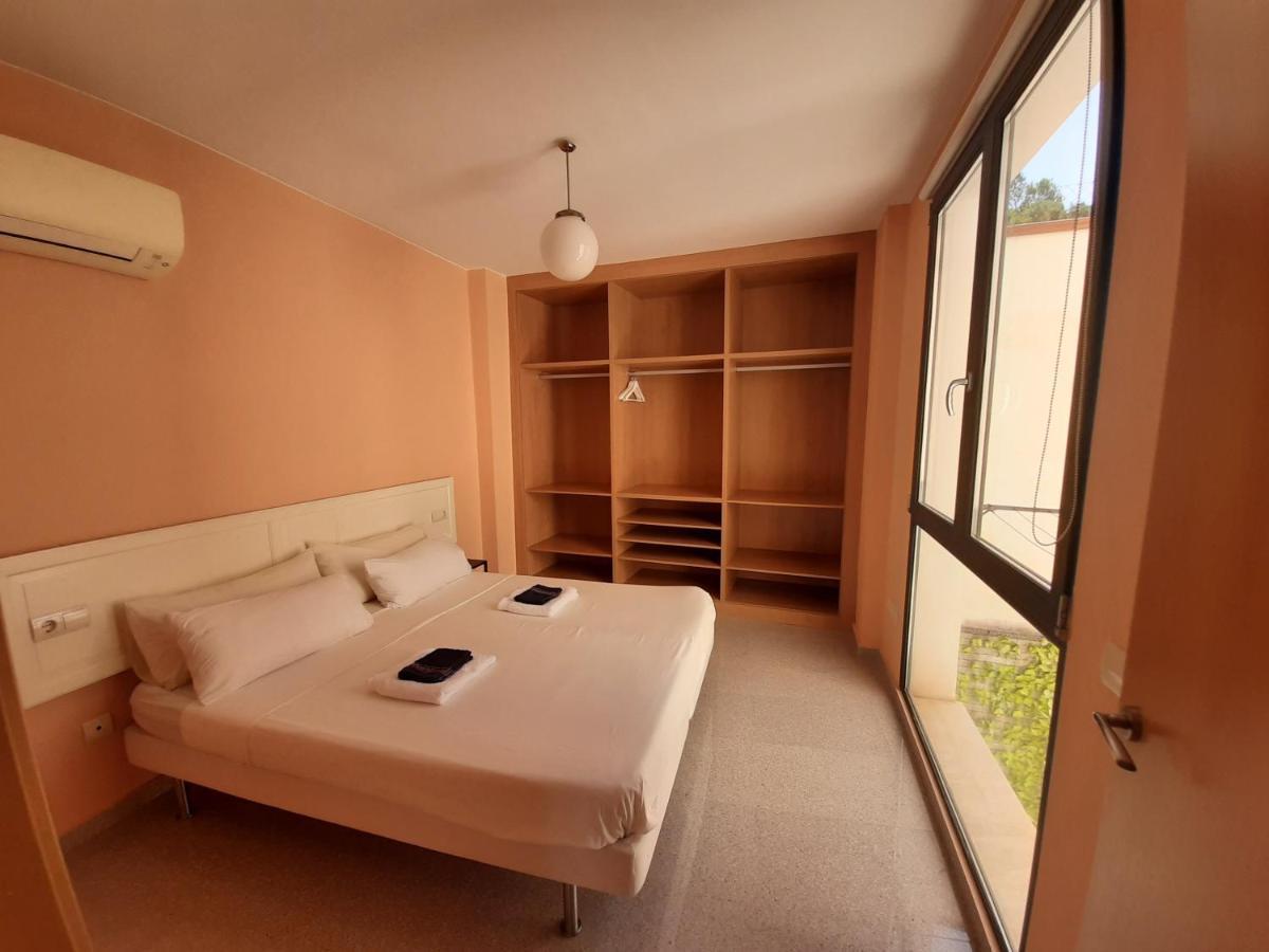 Apartamentos La Creu Bañeres エクステリア 写真