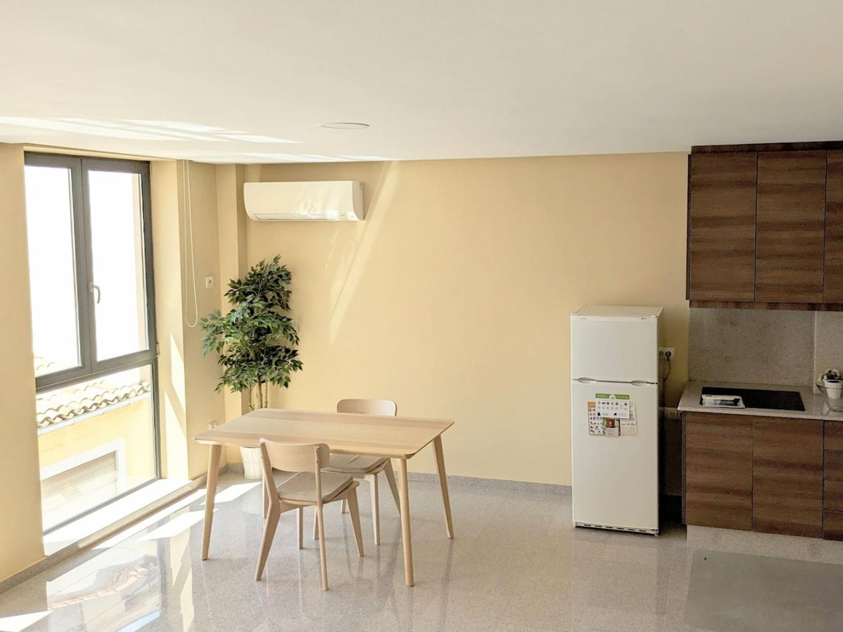 Apartamentos La Creu Bañeres エクステリア 写真